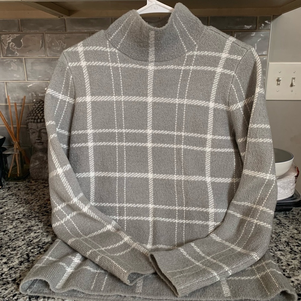 Banana Republic sweater